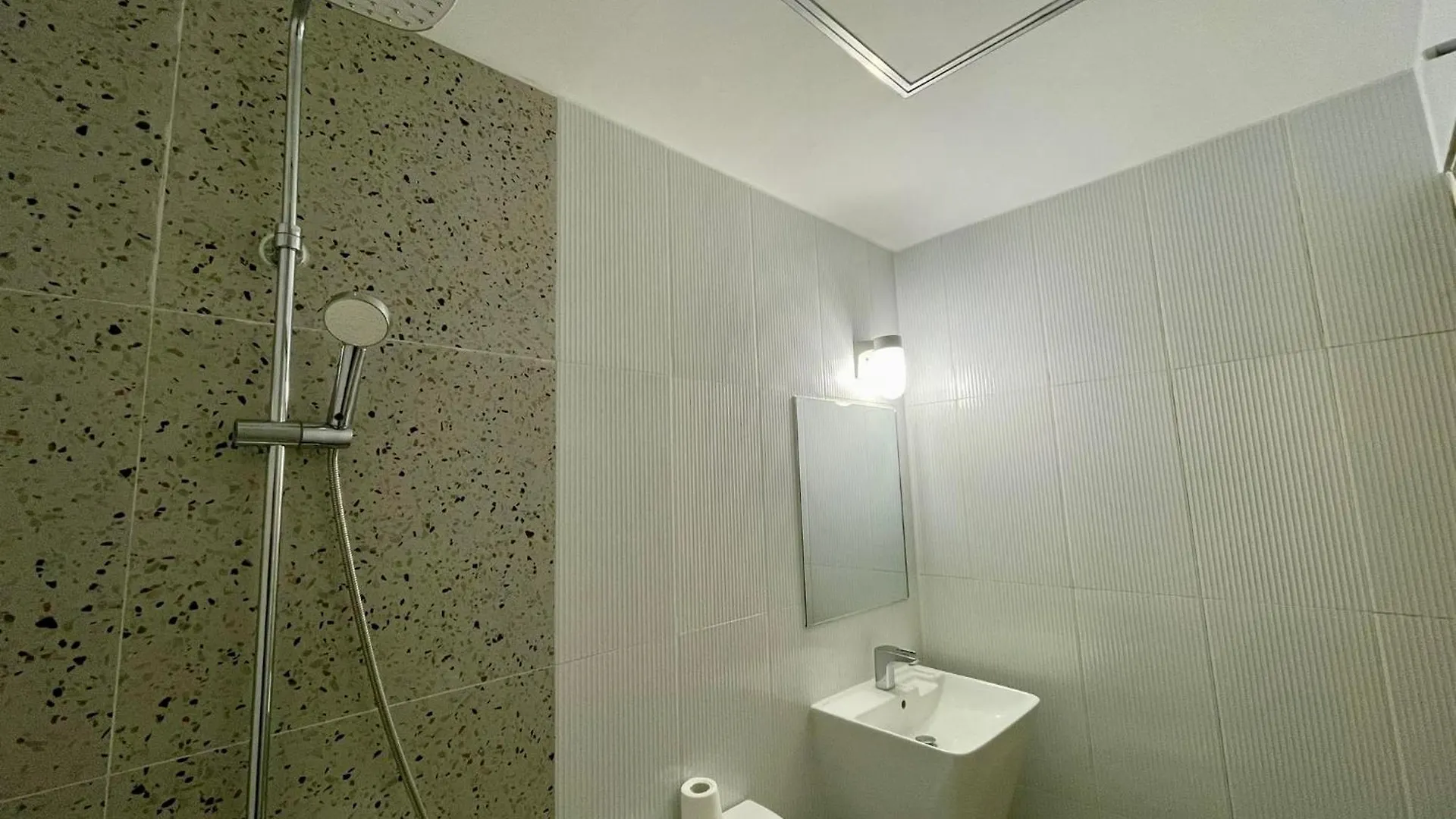 Honey Hotel - Balibago Анхелес