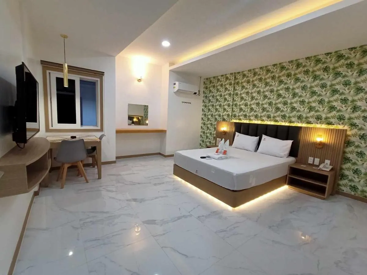 Honey Hotel - Balibago 安吉利斯 5*,