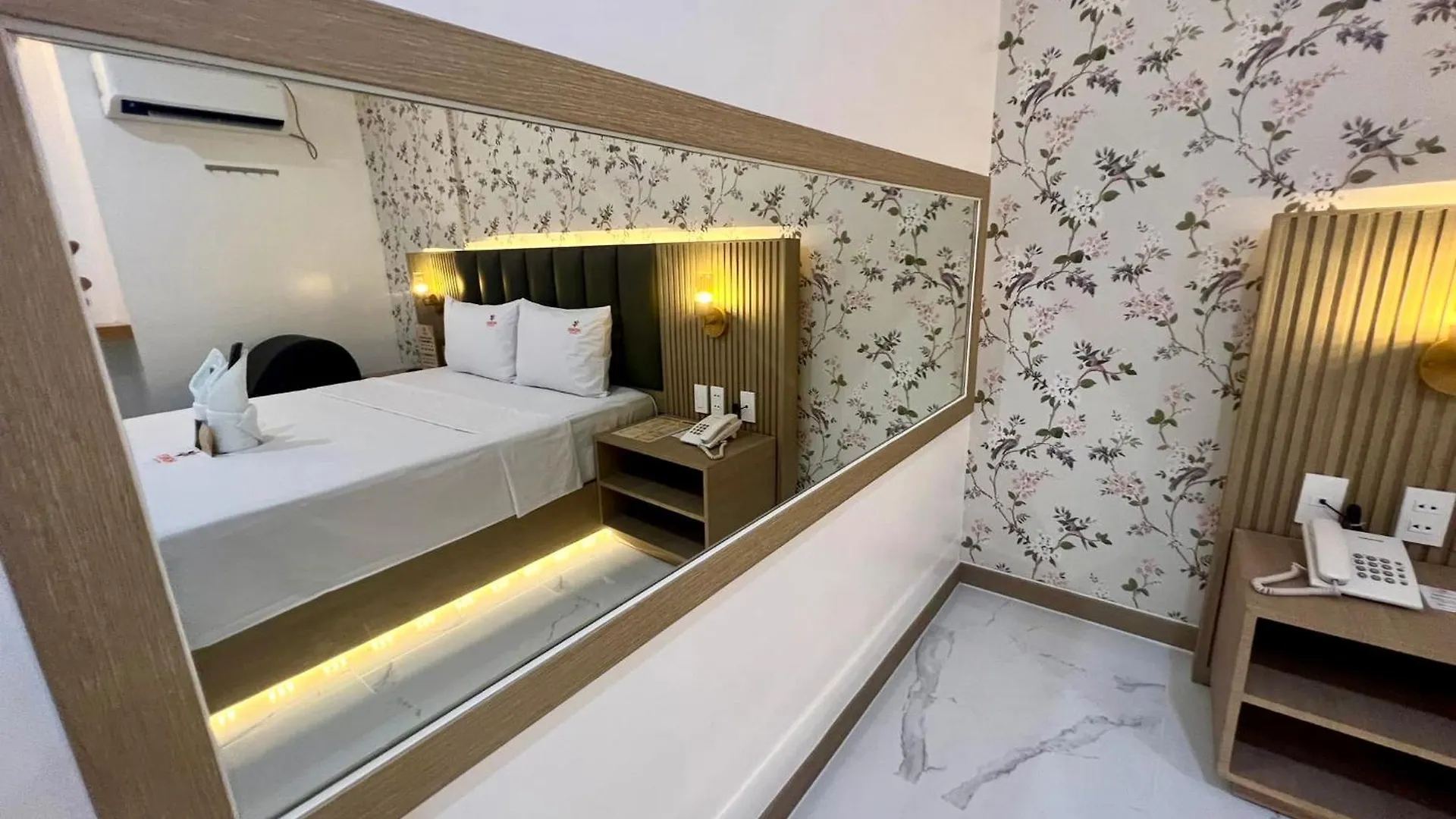 Honey Hotel - Balibago 安吉利斯 菲律宾